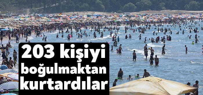 Kocaeli sahillerinde serinlemek ve hoşça vakit geçirmek isterken akıntıya kapılan