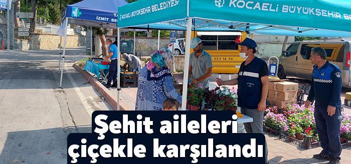 Kurban Bayramı öncesi şehitlerinin mezarlarını ziyaret gelen Şehit aileleri ve