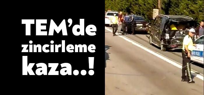 İzmit'te, TEM yolunda 4 aracın karıştığı zincirleme kazada 4 kişi
