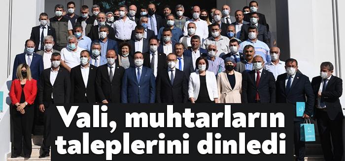 Vali Seddar Yavuz, muhtarlarla bir araya gelmeye devam ediyor. Vali