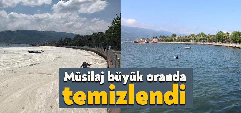İZMİT Körfezi'nde müsilajla mücadele kapsamında yürütülen çalışmalar, sonuç verdi.