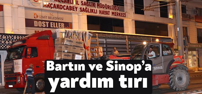 İzmit Belediyesinin öz kaynakları ve vatandaşların bağışlarıyla oluşturulan yardım tırı,