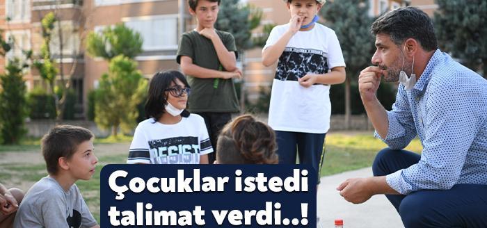 Kartepe Belediye Başkanı Av.M.Mustafa Kocaman, Ataevler Mahallesi’nde ki miniklerin futbol