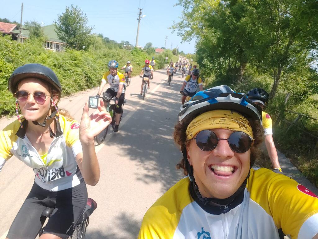 Hollandali bisikletciler 4000. kilometreyi Kocaelide pedalladi 1 kopya