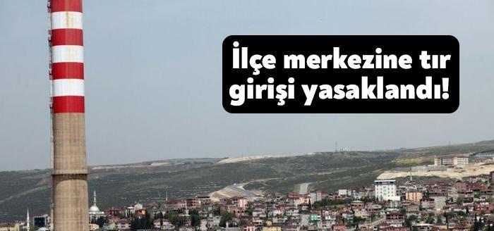 Dilovası Belediyesi ağustos ayı meclis toplantısında, mahalle aralarına park edilen