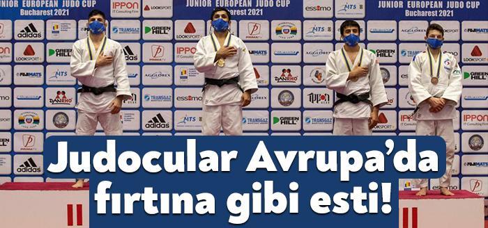 Kocaeli Büyükşehir Belediyesi'nin Kağıtspor’un milli judocuları ay yıldızlı bayrağı Avrupa’da