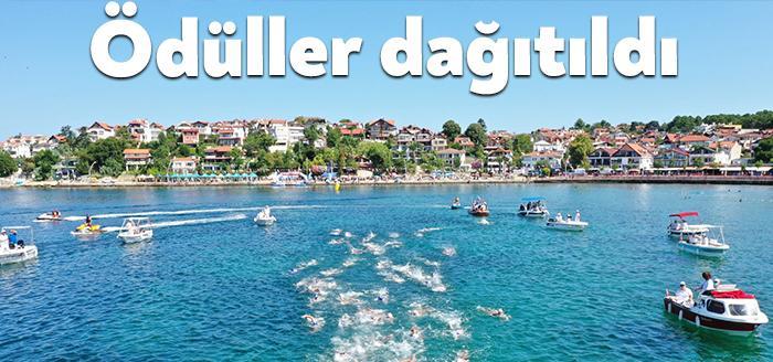 Kocaeli Büyükşehir Belediyesi’nce düzenlenen Açık Su yüzme Yarışında dereceye giren