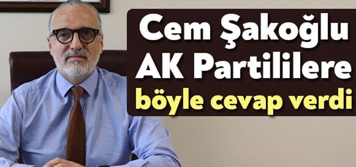 Ak Parti İzmit İlçe Başkanı Ali Güney ve ilçe yöneticilerinin