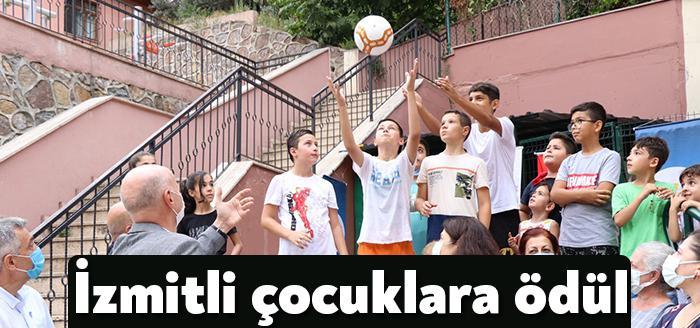 İzmit Belediyesi ve İzmit Kent Konseyi tarafından çocukları geri dönüşüme