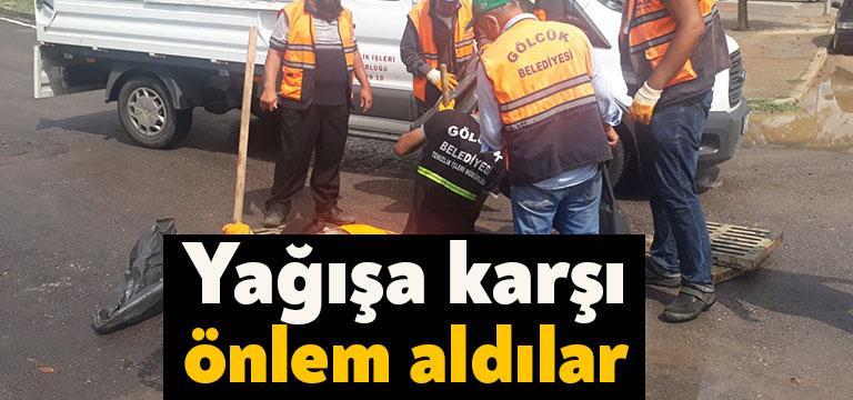 Gölcük Belediyesi ekipleri, Kocaeli’de etkisini göstermesi beklenen sağanak yağış için