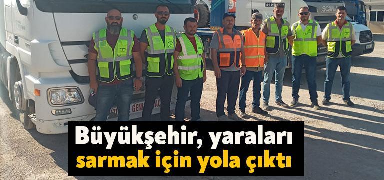 Büyükşehir ekipleri, sel felaketinin yaşandığı Kastamonu’nun Bozkurt ilçesinde, yaraları sarmak