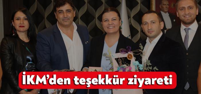 Esnafın görüşünü alarak şehir merkezinde projeler hazırlayan İzmit Belediye Başkanı
