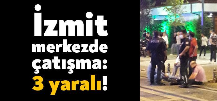 Kocaeli'nin İzmit ilçesinde gece geç saatlerde Pişmaniyeciler Meydanı'nda 2 grup