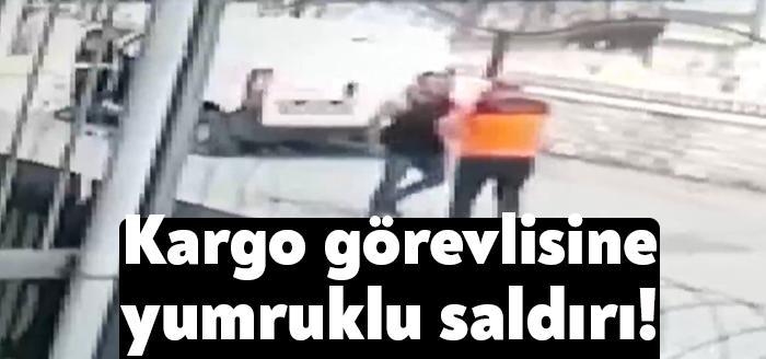 Kocaeli Haber-Kocaeli'nin Körfez ilçesinde Yakup A., evinin önünde malzeme ayıran kargo