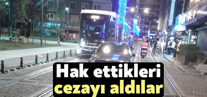 Kocaeli Haber- Kocaeli Büyükşehir Zabıtası, tramvay yoluna park eden sürücülere