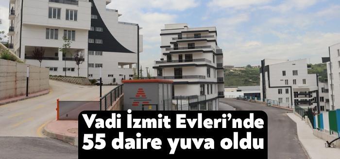 İzmit Belediyesi ve Bektaş İnşaat ortaklığında inşa edilen, mimarisiyle dikkat