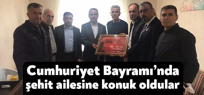 Kocaeli Haber - 29 Ekim Cumhuriyet Bayramı’nda İzmit Belediyesi üst kademe