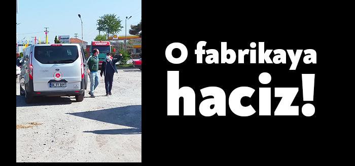Kartepe’de bulunan Elimsan fabrikasına haciz geldi. Maaşları içeride olan işçiler