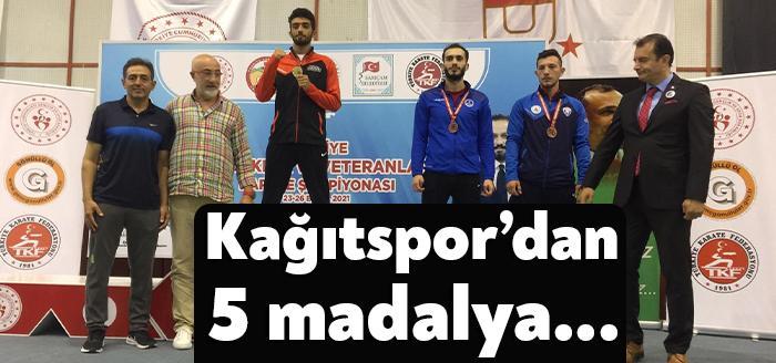 Kocaeli Büyükşehir Belediyesi Kağıtsporlu karateciler Türkiye Şampiyonasından madalyalarla döndü.