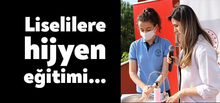 Kocaeli Fen Lisesi öğrencilerine Kocaeli İl Sağlık Müdürlüğü ekipleri tarafından