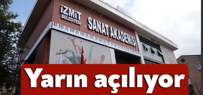 ‘Sanat Kenti İzmit’ sloganıyla çalışmalarını sürdüren İzmit Belediyesinin hayata geçirdiği