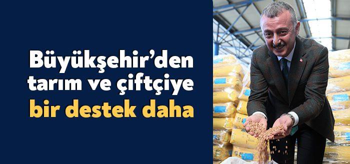 Kocaeli Büyükşehir Belediyesi'nden tarımsal üretim gerçekleştiren çiftçilere 1500 ton süper