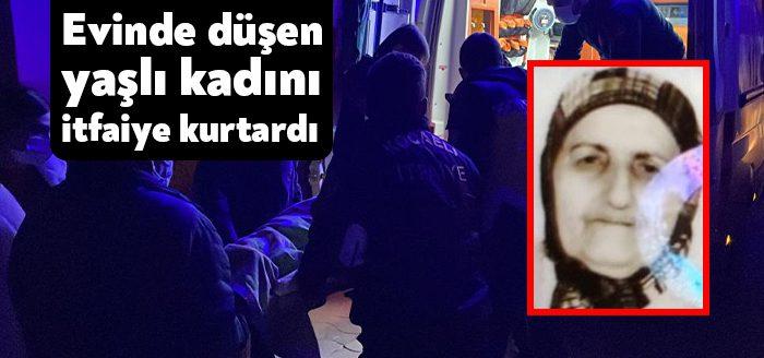Kocaeli’nin İzmit ilçesinde itfaiye ekipleri, haber alınamayan yaşlı bir kadını