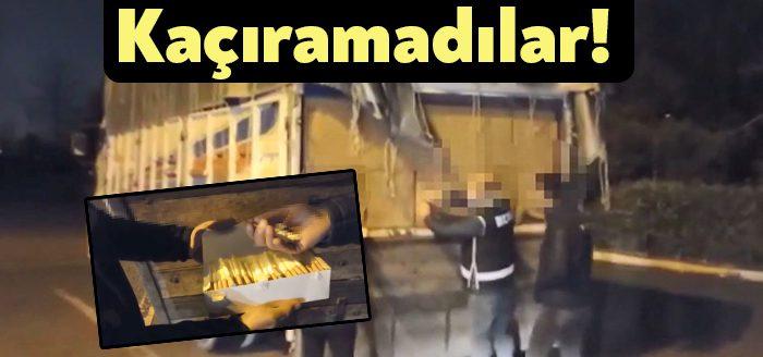 Kocaeli Tem Otoyolu'nda polis ekipleri tarafından durdurulan kamyonda arama yapıldı,