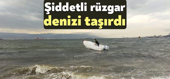 Kocaeli'de etkili olan şiddetli rüzgar İzmit Körfezi'nin bazı kıyı kesimlerinde