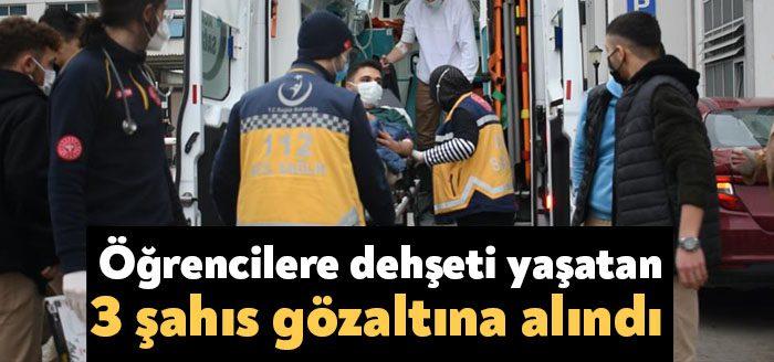 Kocaeli’nin Gebze ilçesinde bulunan bir lisenin önünden otomobiliyle geçerken öğrencilerle
