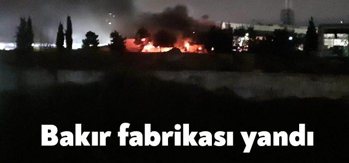 Kocaeli’nin Darıca ilçesinde bulunan bir bakır fabrikası alevlere teslim oldu.