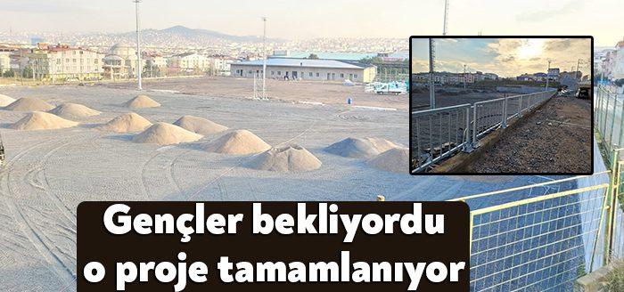 Kocaeli Büyükşehir’in yenileme çalışmalarını yürüttüğü Darıca Nene Hatun Amatör Spor