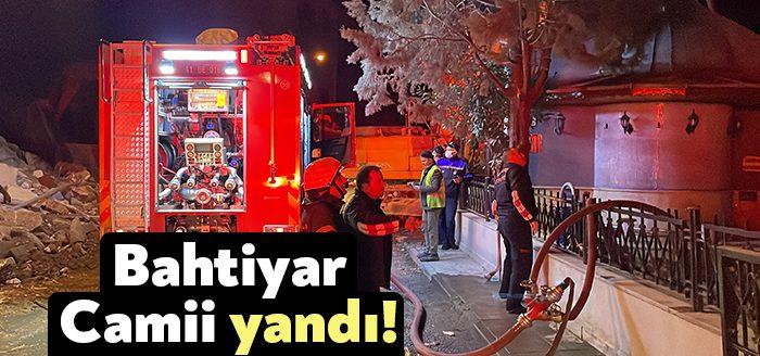 Kocaeli'nde bir camide elektrik sobasından çıkan yangın paniğe sebep oldu.