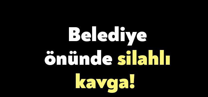 Kocaeli Başiskele Belediyesi önünde bugün iki grup arasında çıkan tartışma