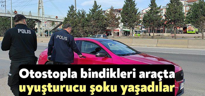Kocaeli'nde ikiz plaka ihbarıyla harekete geçen polis ekipleri lüks bir