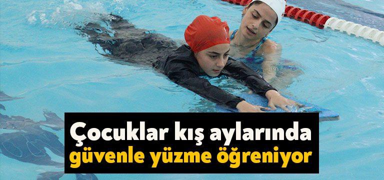 İzmit Belediyesi 'Yüzme Bilmeyen Kalmasın' projesine İzmit Gençlik Hizmetleri ve