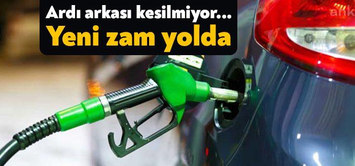 Sektör kaynaklarından edinilen bilgilere göre; akaryakıtın litre fiyatına şubat ayıyla