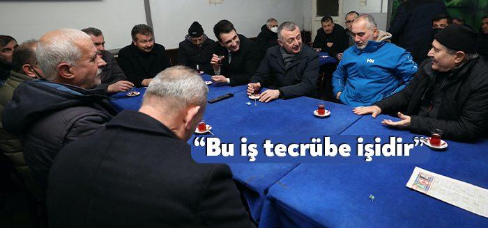 Kocaeli Büyükşehir Belediyesi’nin karla mücadelesini yöneten Başkan Büyükakın, diğer bir