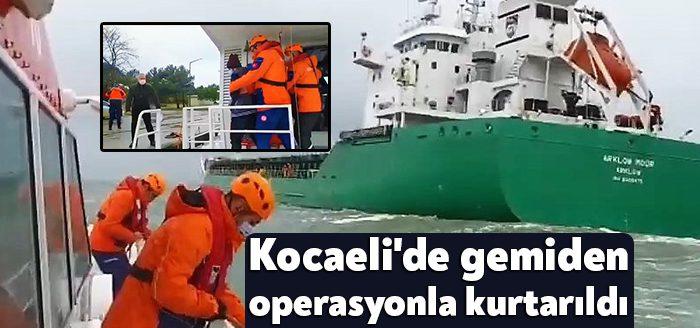 Kocaeli'nin Kandıra ilçesinde tıbbi tahliye talebinde bulunan gemideki mürettebatı Kıyı