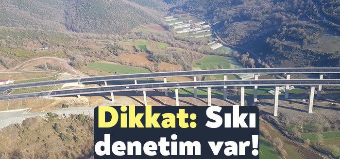Kuzey Marmara Otoyolu'nda jandarma ekipleri tarafından helikopter destekli yapılan denetimde