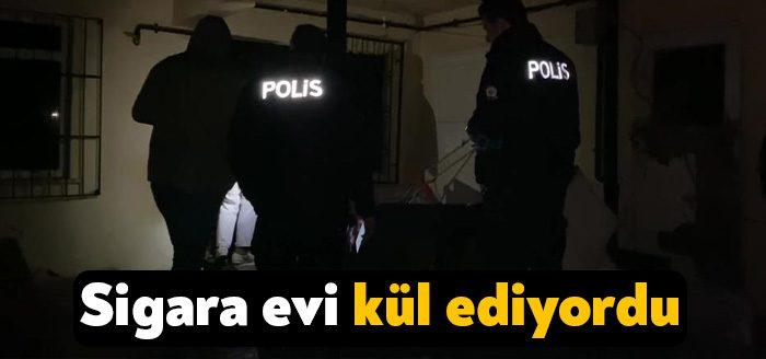 Kocaeli’nin Gebze ilçesinde bir evde sigaradan çıkan yangın itfaiye ekipleri
