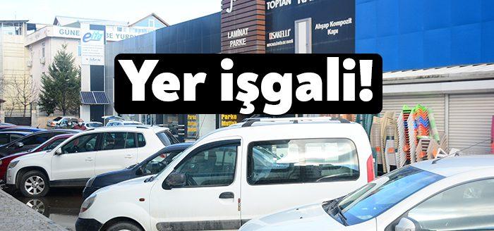  İzmit'te açık otopark alanına park edilip, günlerce çıkarılmayan araçlar tepki