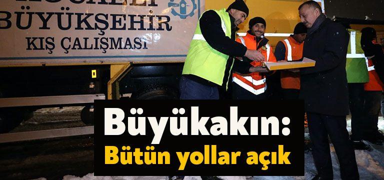 Başkan Büyükakın, karla mücadele ederek yolları açık tutmak için yoğun