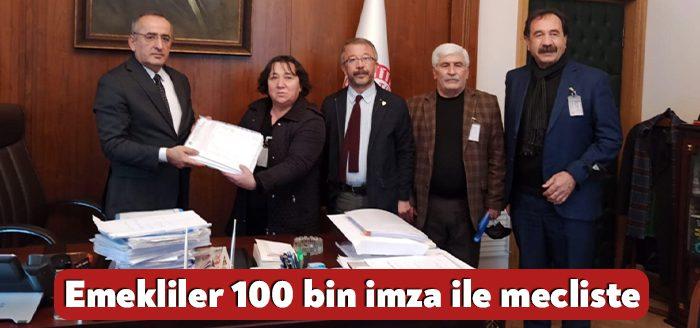 Tüm Emekliler Sendikası temsilcileri yaşanan ekonomik krizin etkisinin emeklileri açlık