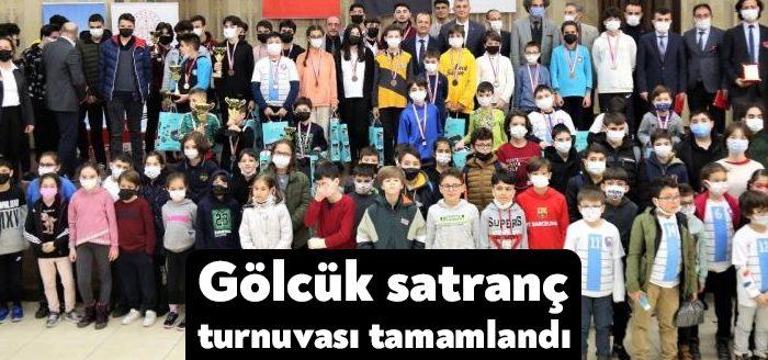 Gölcük'te düzenlenen Okullar Arası Satranç Turnuvası’nda dereceye giren öğrenciler ödüllendirildi.