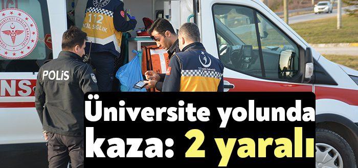 Kocaeli'nin İzmit ilçesinde hafif ticari araç ile otomobilin çarpışması neticesinde
