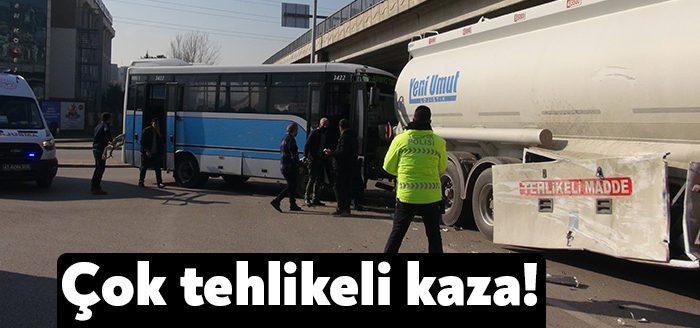 Kocaeli’de sık sık kazaların meydana geldiği Otogar Kavşağı’nda bu kez