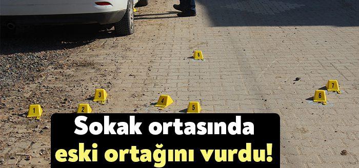 Kocaeli'nin Kartepe ilçesinde bir şüpheli, eski ortağını sokak ortasında silahla