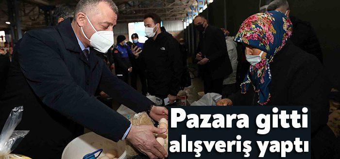 Kocaeli Büyükşehir Belediye Başkanı Tahir Büyükakın, Kandıra pazarını ziyaret ederek eşi Figen