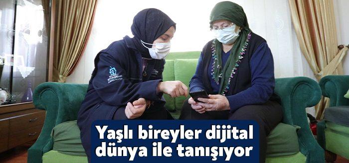 İnternet tabanlı uygulamaların kullanımı konusunda Büyükşehir Belediyesi her yaştan vatandaşa
